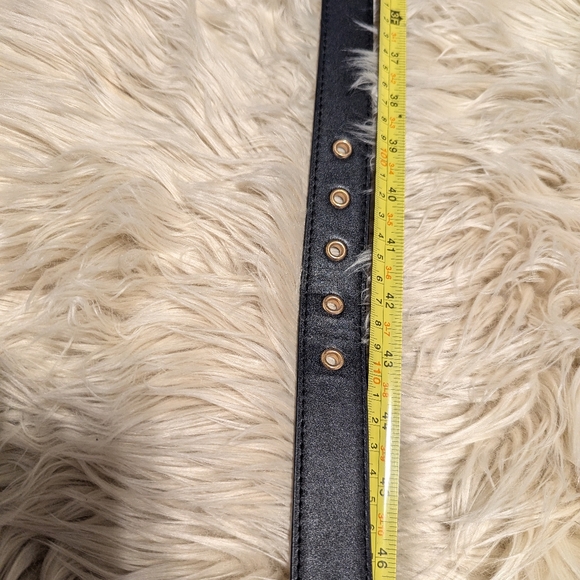 Black Ivanka Trump belt with gold hardware size XL - Picture 6 of 7